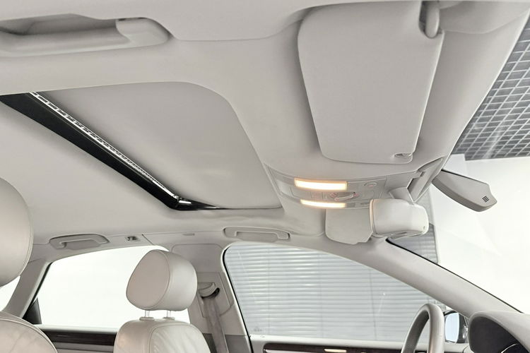 Audi A8 4.2 V8 MPI QUATTRO 334KM Xenon BOSE KEYLESSGO na Odcisk Solar Dach zdjęcie 21