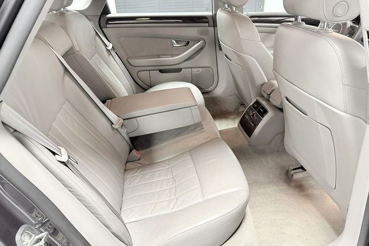 Audi A8 4.2 V8 MPI QUATTRO 334KM Xenon BOSE KEYLESSGO na Odcisk Solar Dach zdjęcie 28