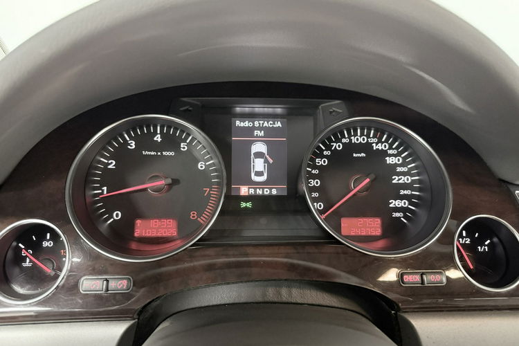 Audi A8 4.2 V8 MPI QUATTRO 334KM Xenon BOSE KEYLESSGO na Odcisk Solar Dach zdjęcie 34