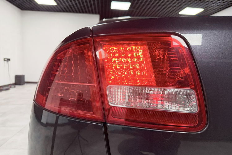 Audi A8 4.2 V8 MPI QUATTRO 334KM Xenon BOSE KEYLESSGO na Odcisk Solar Dach zdjęcie 9