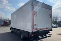 samochód ciężarowy Mercedes zdjęcie 8