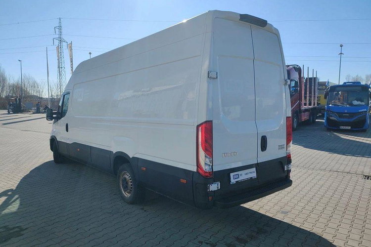 IVECO DAILY 35S18 zdjęcie 3
