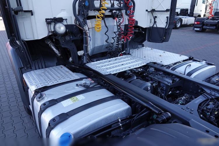 Scania R 520 / 6X2 / V8 / PUSHER / OŚ SKRĘTNA / PO KONTRAKCIE SERWISOWYM zdjęcie 16