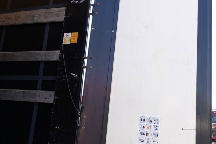 Wielton FIRANKA / MEGA / LOWDECK / OŚ PODNOSZONA / DACH PODNOSZONY zdjęcie 14