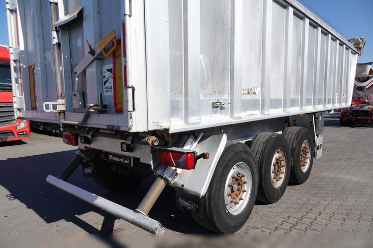 BENALU / WYWROTKA ALUMINIOWA 28 M3 / OŚ PODNOSZONA / WAGA 5100 KG zdjęcie 13