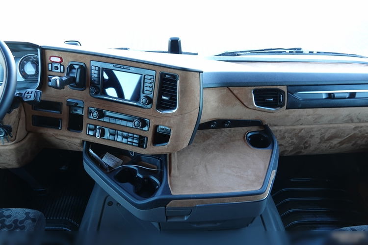 Scania R 500 / RETARDER / CAŁA NA PODUSZKACH / KLIMA POSTOJOWA / OPONY 100 % / PO KONTRAKCIE SERWISOWYM zdjęcie 30