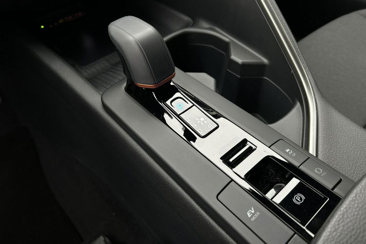 Toyota C-HR 1.8 HSD 140KM STYLE, salon Polska, gwarancja, FV23% zdjęcie 17