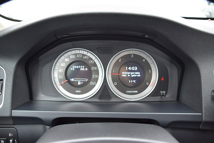 Volvo V60 2.0D3 163Km 5-cyl Navi Skóra Gwarancja zdjęcie 13