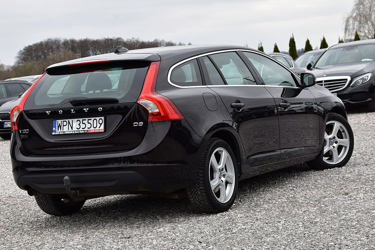 Volvo V60 2.0D3 163Km 5-cyl Navi Skóra Gwarancja zdjęcie 21