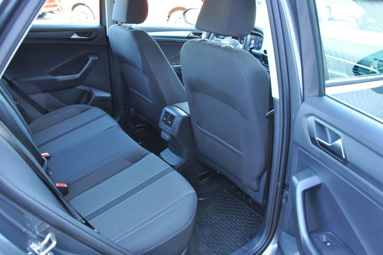Volkswagen T-Roc 1.5TSI 150KM Manual 6-G SpecialEdition Nawigacja Kamera Czujniki 1wł zdjęcie 26