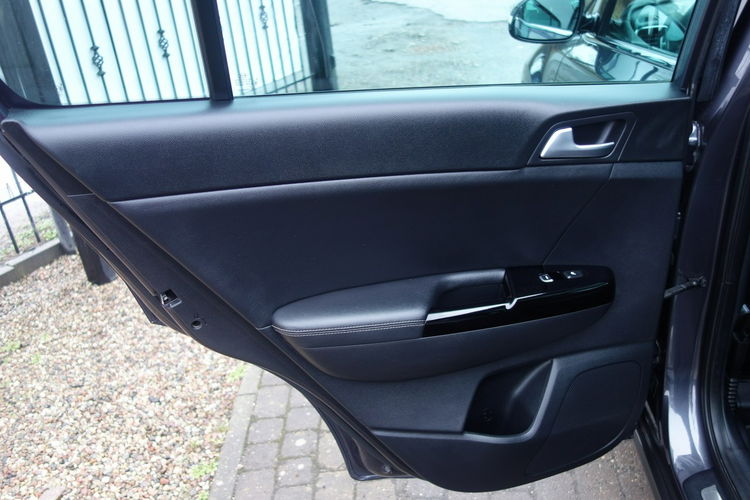 Sportage Kia Sportage 2016 1.7 diesel 115km kamera nawi skóry LED zdjęcie 10