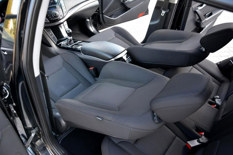 Hyundai i40 2.0(177KM) Ledy Duza Navi Keyless go Kamera El. fotela 2xParktr. zdjęcie 23