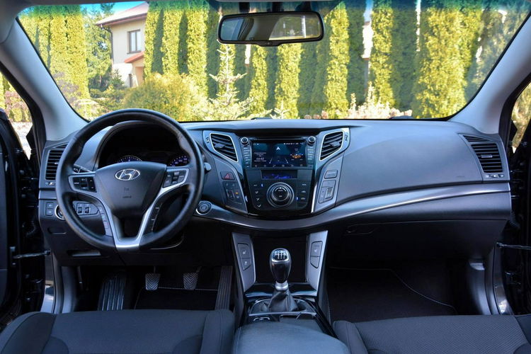 Hyundai i40 2.0(177KM) Ledy Duza Navi Keyless go Kamera El. fotela 2xParktr. zdjęcie 25