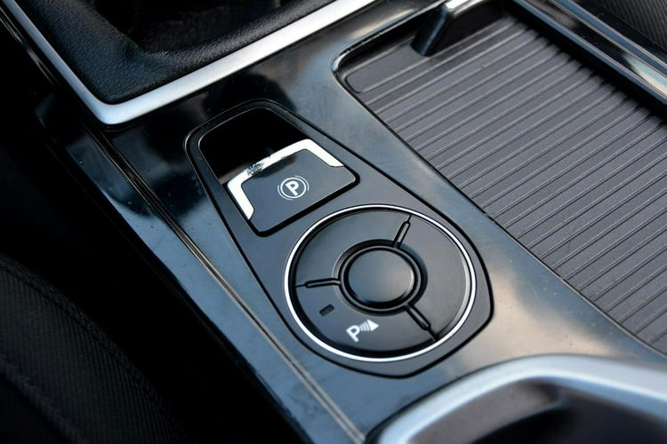 Hyundai i40 2.0(177KM) Ledy Duza Navi Keyless go Kamera El. fotela 2xParktr. zdjęcie 33