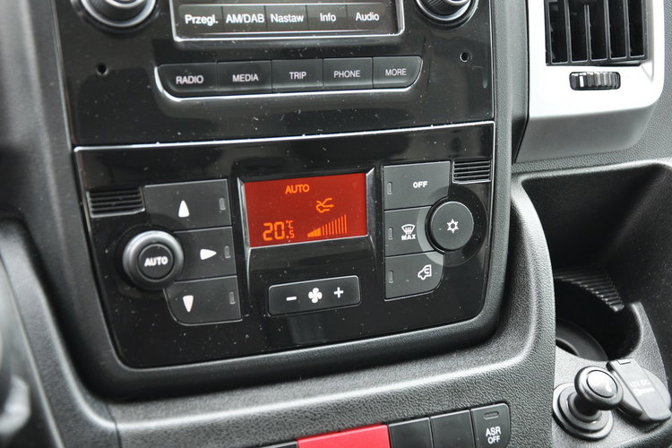 Peugeot Boxer 2.2 eHDI 165KM Manual Kamera Tempomat Aut.Klimatyzacja FV23 zdjęcie 16