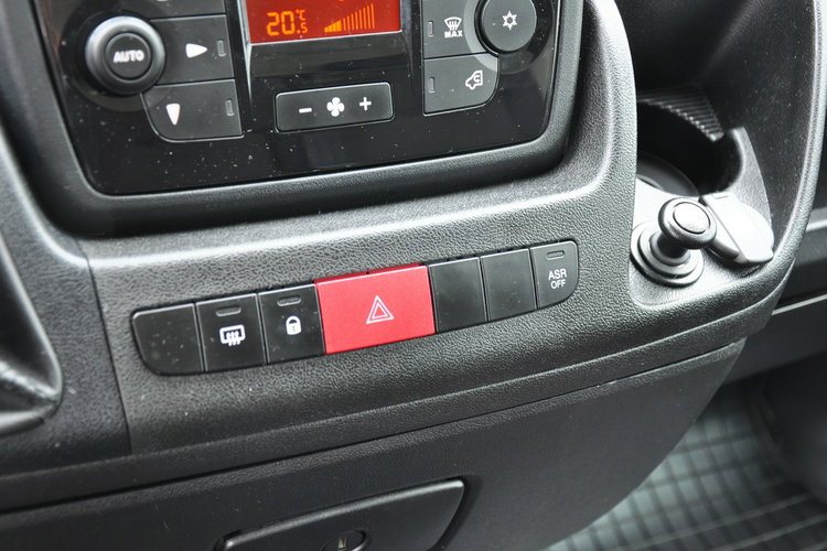 Peugeot Boxer 2.2 eHDI 165KM Manual Kamera Tempomat Aut.Klimatyzacja FV23 zdjęcie 17