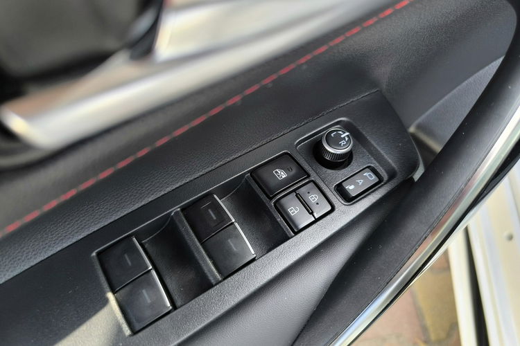 Toyota Corolla 2.0 Hybrid 184KM GR Sport JBL zdjęcie 16