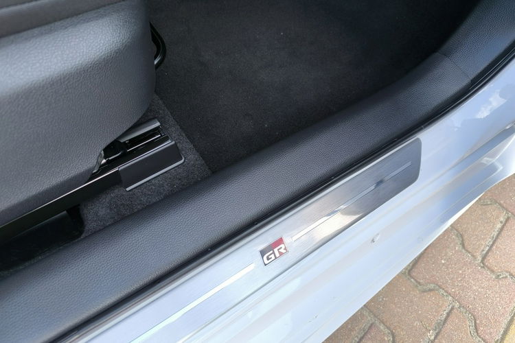 Toyota Corolla 2.0 Hybrid 184KM GR Sport JBL zdjęcie 28