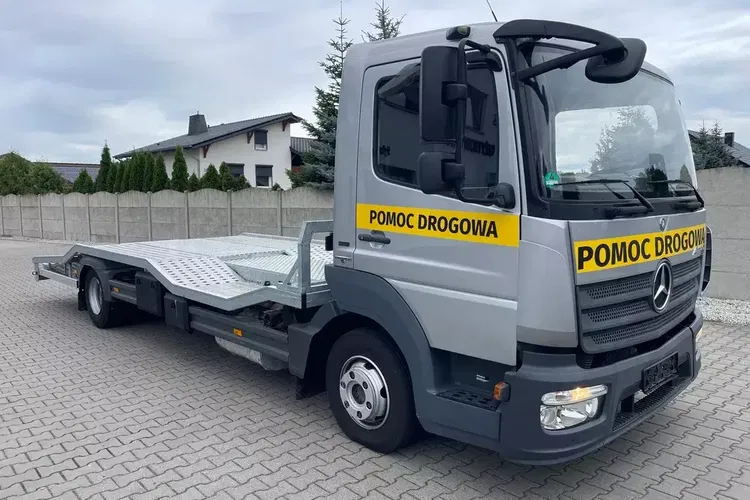 Mercedes ATEGO 818 AUTOLAWETA zdjęcie 2