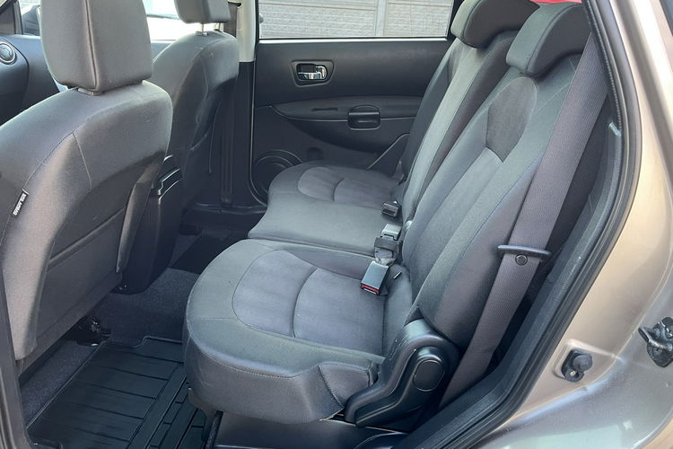 Nissan Qashqai+2 2.0 1Wł 7osob Climatronic Panorama 6bieg Kamera Ks Serw Stan BDB BEzwy zdjęcie 30