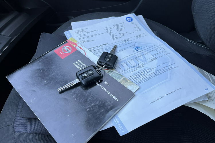 Nissan Qashqai+2 2.0 1Wł 7osob Climatronic Panorama 6bieg Kamera Ks Serw Stan BDB BEzwy zdjęcie 33