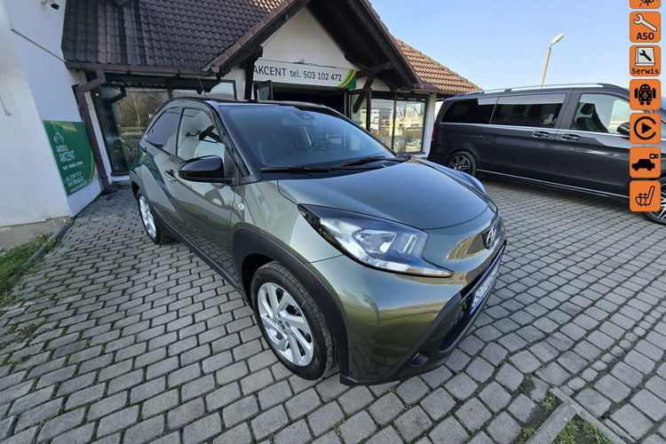 Toyota Aygo X Książka serwisowa + 2 klucze zdjęcie 1