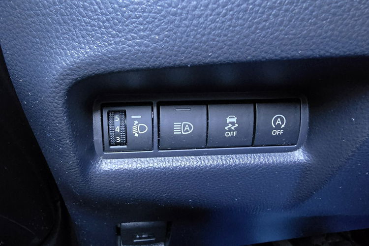 Toyota Aygo X Książka serwisowa + 2 klucze zdjęcie 14