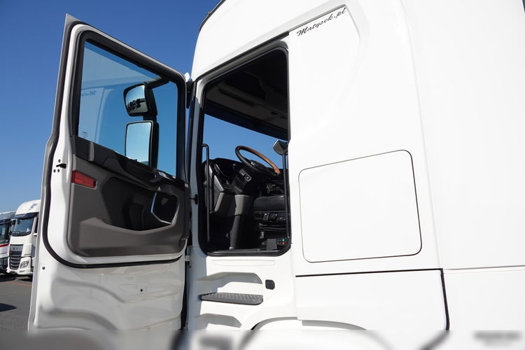 Scania S 500 / HYDRAULIKA / RETARDER / CAŁA NA PODUSZKACH / KLIMA POSTOJOWA / SKÓRY / ALUFELGI / FULL OPCJA / PO KONTRAKCIE SERWISOWYM zdjęcie 24