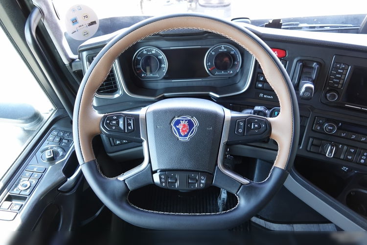 Scania S 500 / HYDRAULIKA / RETARDER / CAŁA NA PODUSZKACH / KLIMA POSTOJOWA / SKÓRY / ALUFELGI / FULL OPCJA / PO KONTRAKCIE SERWISOWYM zdjęcie 30