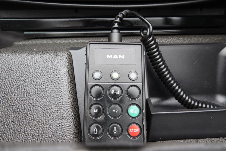 MAN TGX 18.500 / RETARDER / PEŁNY ADR /  ALUFELGI /  NAVI / SPROWADZONY / PO KONTRAKCIE SERWISOWYM zdjęcie 24
