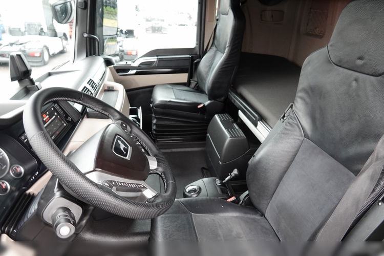MAN TGX 18.500 / RETARDER / PEŁNY ADR /  ALUFELGI /  NAVI / SPROWADZONY / PO KONTRAKCIE SERWISOWYM zdjęcie 25