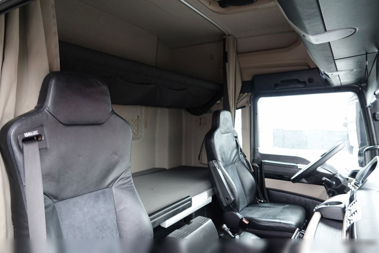 MAN TGX 18.500 / RETARDER / PEŁNY ADR /  ALUFELGI /  NAVI / SPROWADZONY / PO KONTRAKCIE SERWISOWYM zdjęcie 36