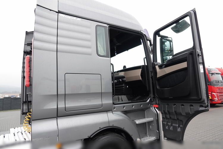 MAN TGX 18.500 / RETARDER / PEŁNY ADR /  ALUFELGI /  NAVI / SPROWADZONY / PO KONTRAKCIE SERWISOWYM zdjęcie 37