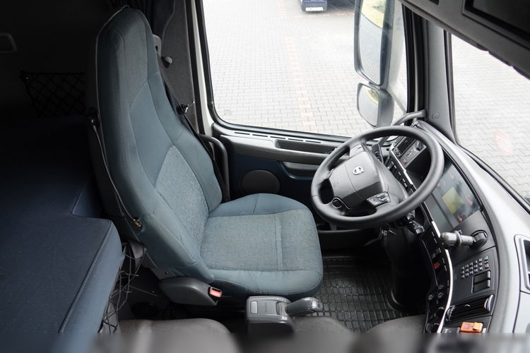 Volvo FM 450 / RETARDER /  ADR / ALUFELGI  / EURO 5  EEV / PO KONTRAKCIE SERWISOWYM zdjęcie 26