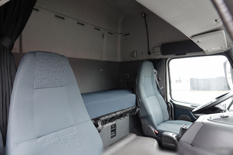 Volvo FM 450 / RETARDER /  ADR / ALUFELGI  / EURO 5  EEV / PO KONTRAKCIE SERWISOWYM zdjęcie 34