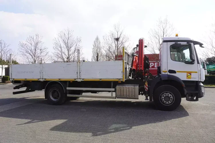 Mercedes Arocs 1830 / 116 tys. km / Hds Fassi F110 4 t zdjęcie 10