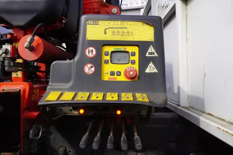 Mercedes Arocs 1830 / 116 tys. km / Hds Fassi F110 4 t zdjęcie 15