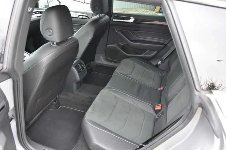Volkswagen Arteon 2.0TSI 190KM DSG R-line El Klapa Nawigacja Hak Gwar. Fabryczna FV23 zdjęcie 24