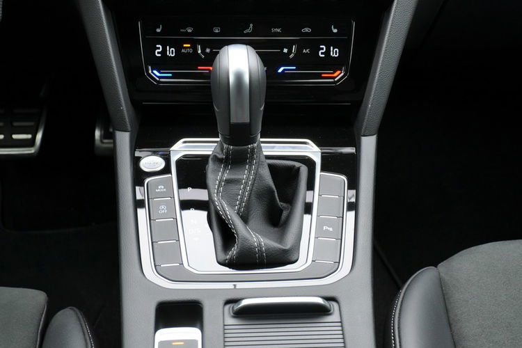 Volkswagen Arteon 2.0TSI 190KM DSG R-line El Klapa Nawigacja Hak Gwar. Fabryczna FV23 zdjęcie 27