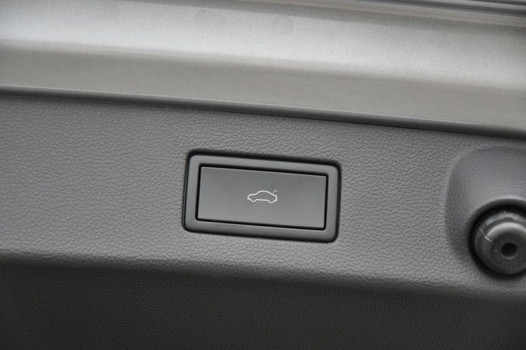 Volkswagen Arteon 2.0TSI 190KM DSG R-line El Klapa Nawigacja Hak Gwar. Fabryczna FV23 zdjęcie 32