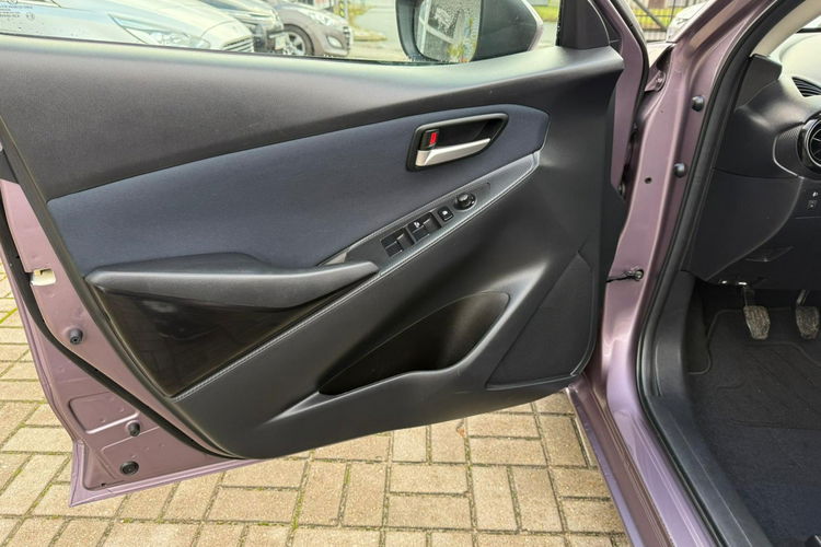 Mazda 2 model 2017, , czysty, zadbany, zarejestrowany zdjęcie 17