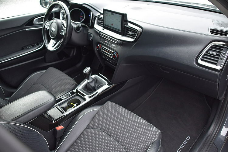 Kia Cee'd 1.4 T-gdi 140Km Led Navi Pół-Skóra Kamera Gwarancja zdjęcie 12