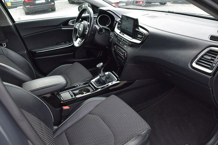 Kia Cee'd 1.4 T-gdi 140Km Led Navi Pół-Skóra Kamera Gwarancja zdjęcie 13
