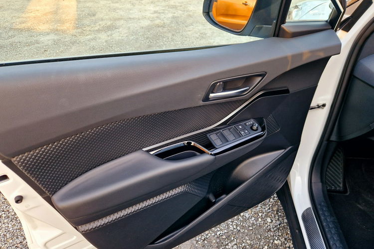 Toyota C-HR Full-Led. Skóra. Kamera. Navi. Radar. Asystent pasa. zdjęcie 11