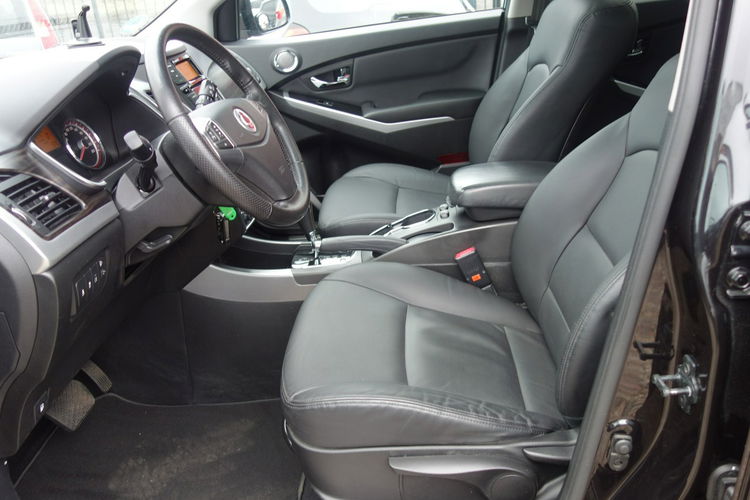 Korando SsangYong Korando 2015 2.0 benzyna 150km 105tyś km automat skóry 4x4 zdjęcie 7