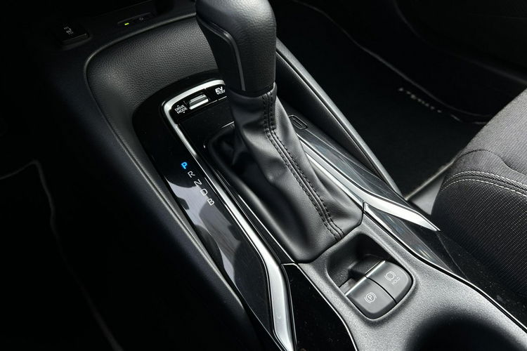 Toyota Corolla TS 1.8 HSD 140KM COMFORT TECH, salon Polska, gwarancja, FV23% zdjęcie 17