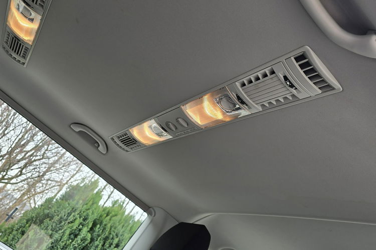 Volkswagen Transporter LONG 2.0 TDi DSG 8-osobowy / I-właściciel / / Bezwypadkowy zdjęcie 16
