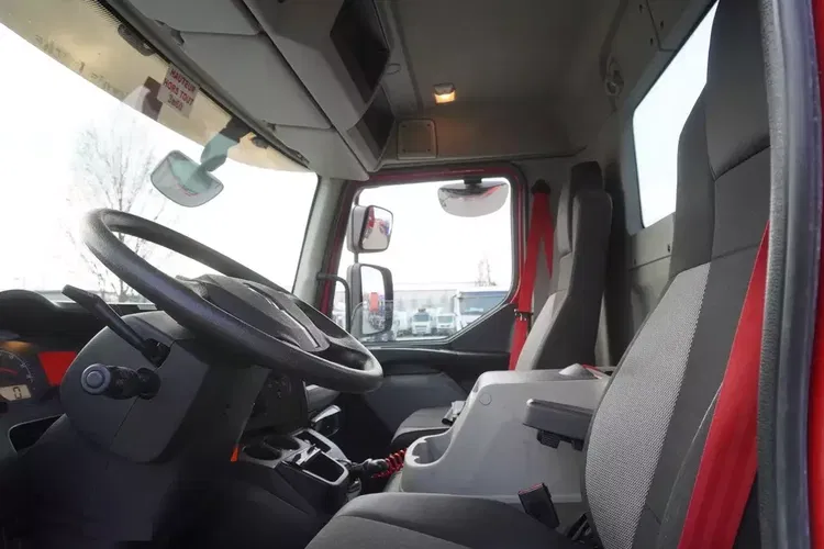 Renault D14 / 18.000 km / Wywrotka 3-stronna zdjęcie 26