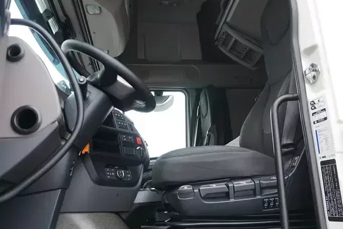 DAF 106 / 480 / EURO 6 / ACC / SUPER SPACE CAB / MAŁY PRZEBIEG zdjęcie 7