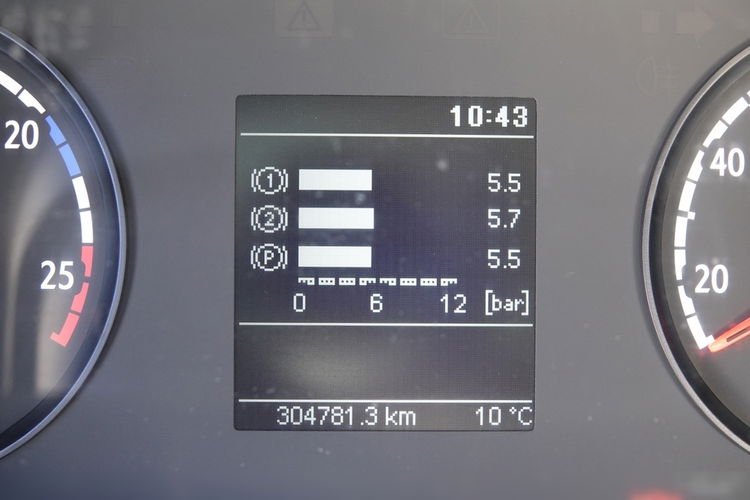 Scania P 360 / 8x4 / BETONOMIESZARKA / GRUSZKA / LIEBHERR / 9m3 / MANUAL zdjęcie 46